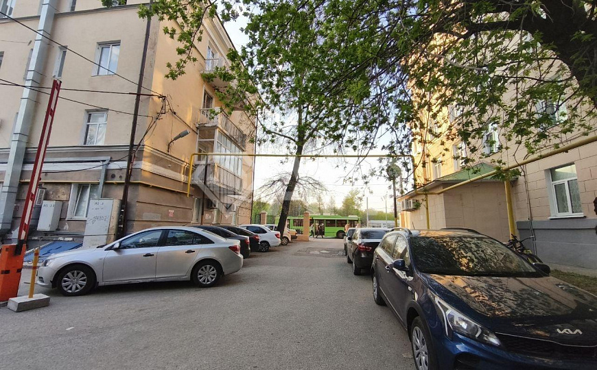 Продам офис с ремонтом в центре с парковкой фото