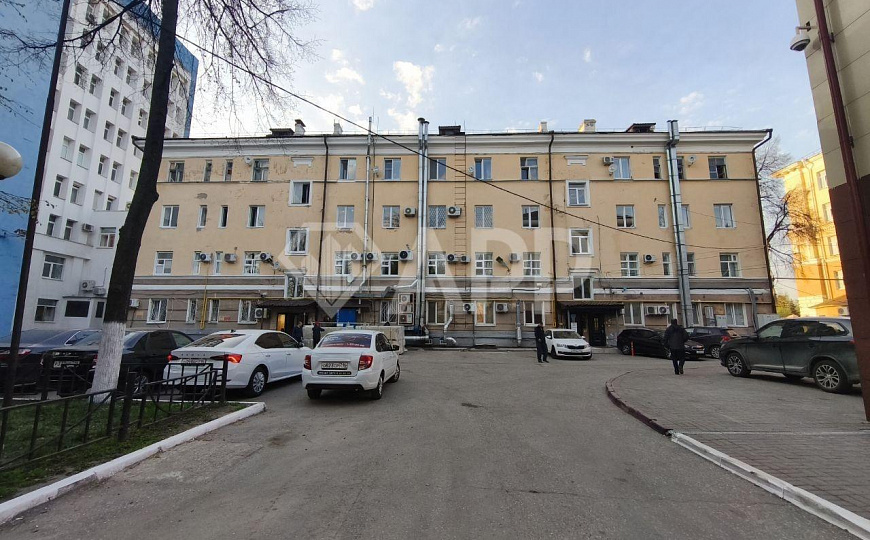 Продам офис с ремонтом в центре с парковкой фото