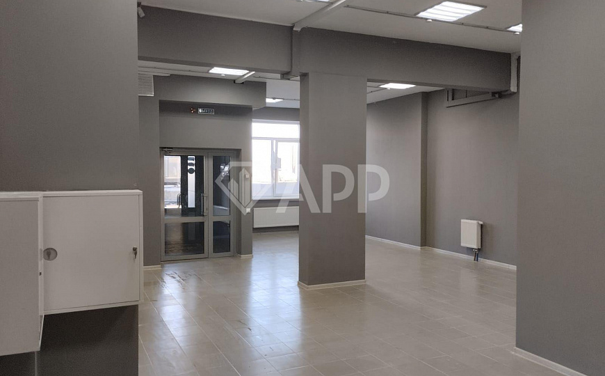 Сдаю рядом с ТЦ Мега  187 м², высокий трафик! фото