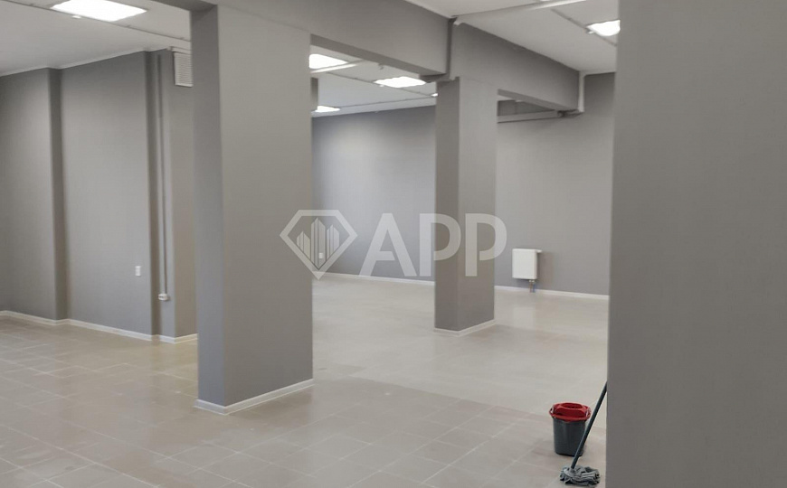 Сдаю рядом с ТЦ Мега  187 м², высокий трафик! фото
