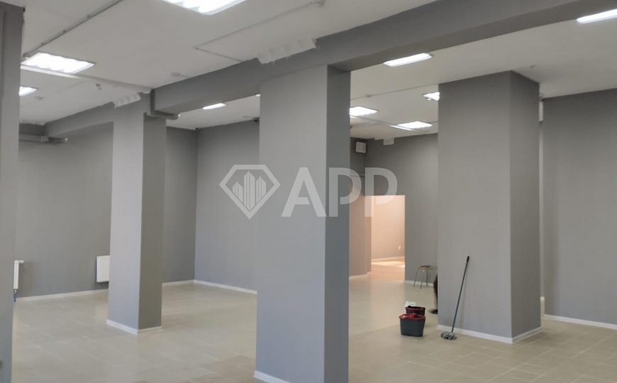 Сдаю рядом с ТЦ Мега  187 м², высокий трафик! фото