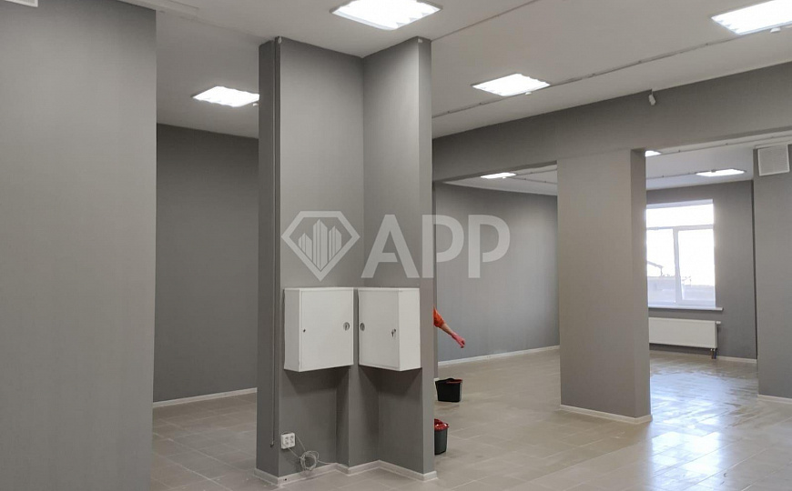 Сдаю рядом с ТЦ Мега  187 м², высокий трафик! фото