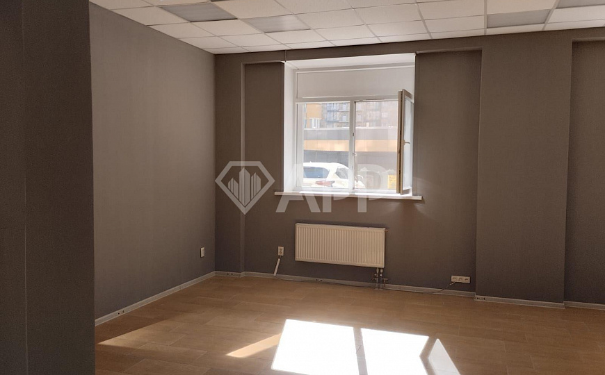 Сдаю рядом с ТЦ Мега  187 м², высокий трафик! фото
