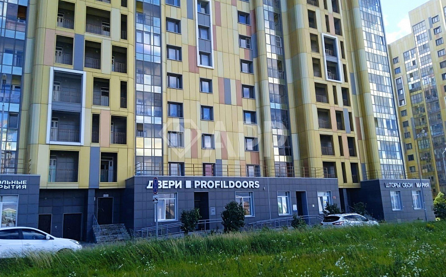 Сдаю рядом с ТЦ Мега  187 м², высокий трафик! фото