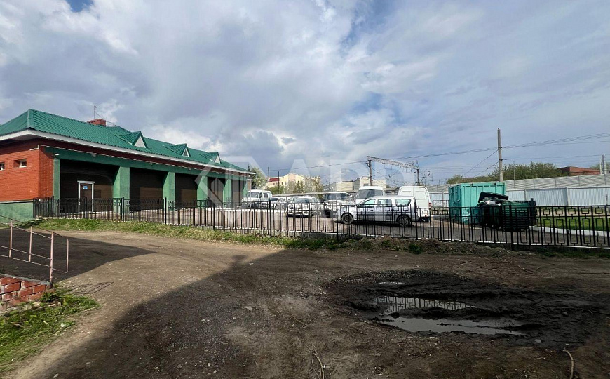 Здание в центре города фото