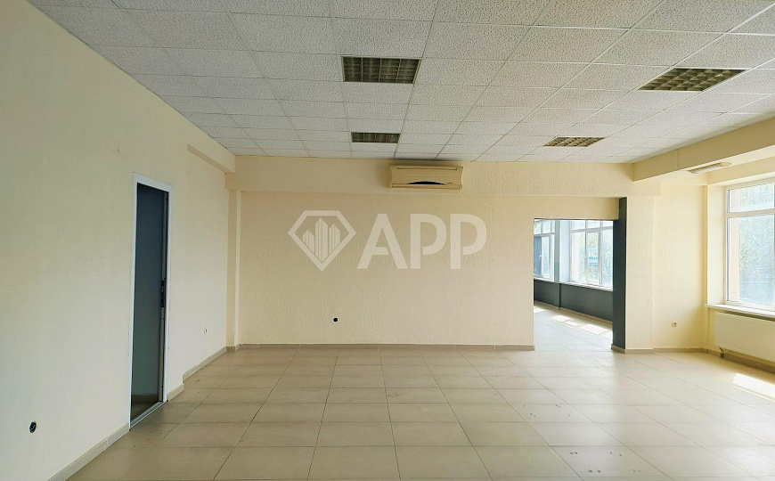 Сдаю помещение свободного назначения, 350 м² фото