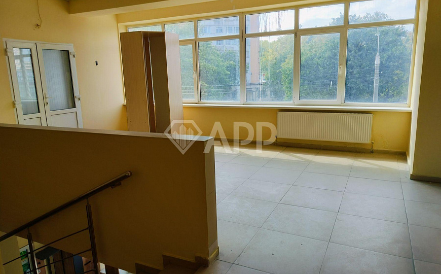Сдаю помещение свободного назначения, 350 м² фото