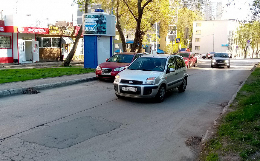 Сдам в аренду помещение свободного назначения с хорошим трафиком фото