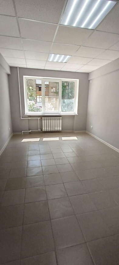  Офис с мокрой точкой для бьюти услуг, 16,2 и 17.5 м² фото