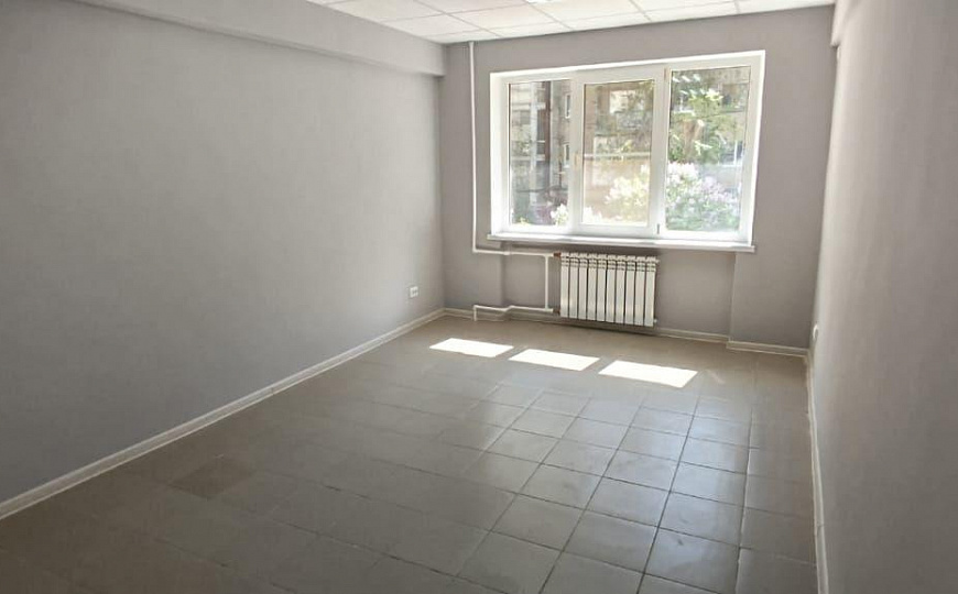  Офис с мокрой точкой для бьюти услуг, 16,2 и 17.5 м² фото