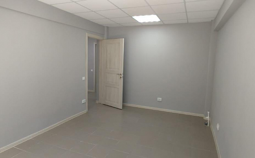  Офис с мокрой точкой для бьюти услуг, 16,2 и 17.5 м² фото