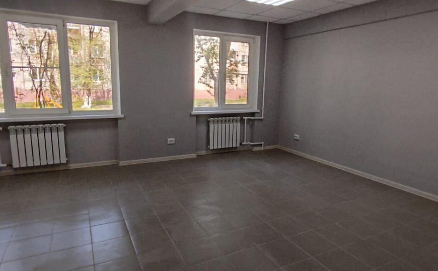 Офис с мокрой точкой для бьюти услуг, 16,2 и 17.5 м² фото