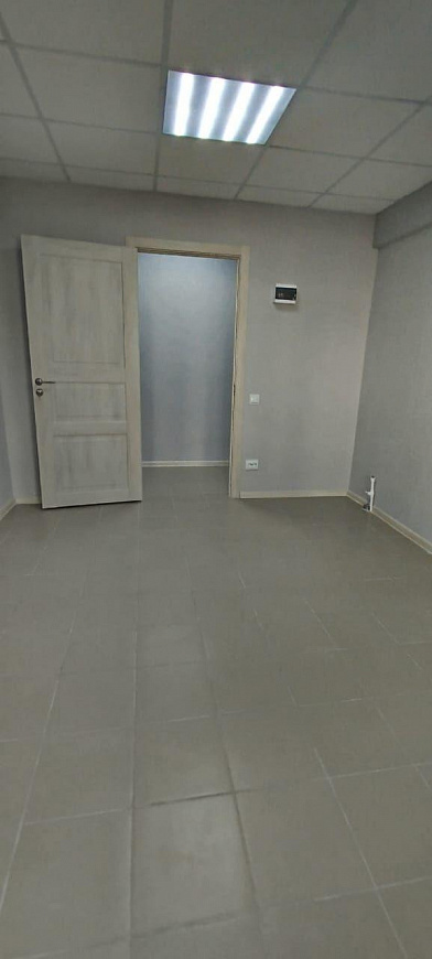  Офис с мокрой точкой для бьюти услуг, 16,2 и 17.5 м² фото