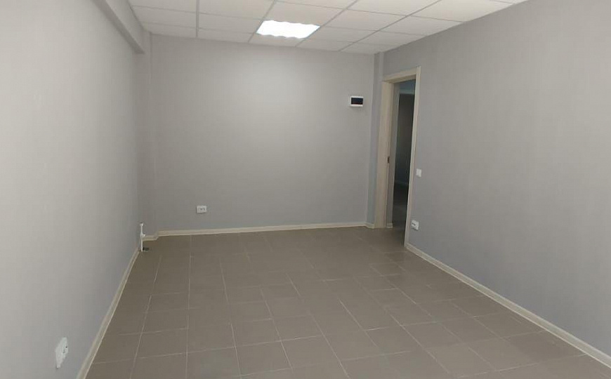  Офис с мокрой точкой для бьюти услуг, 16,2 и 17.5 м² фото