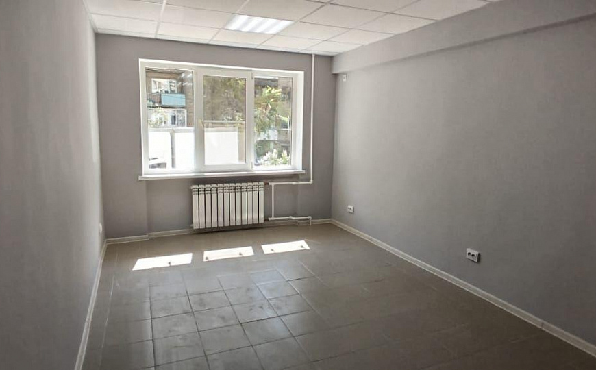  Офис с мокрой точкой для бьюти услуг, 16,2 и 17.5 м² фото