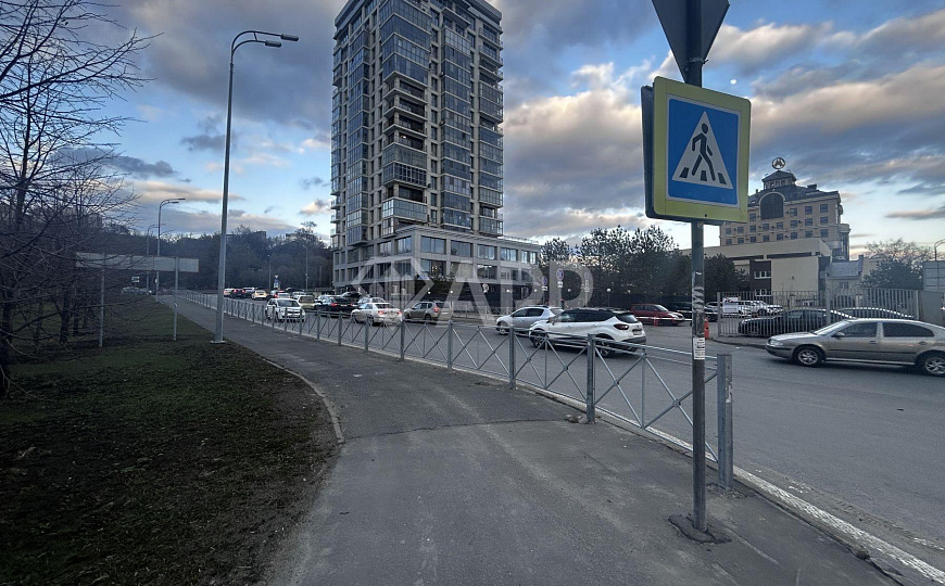 Продаю Офис в центре с прекрасными панорамными видами фото
