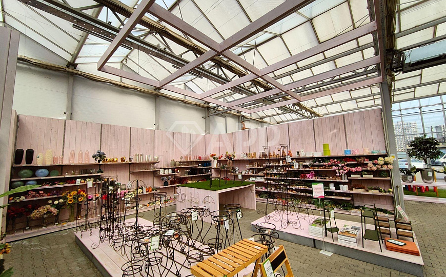 Продаю торговый центр, 3 800 м² фото