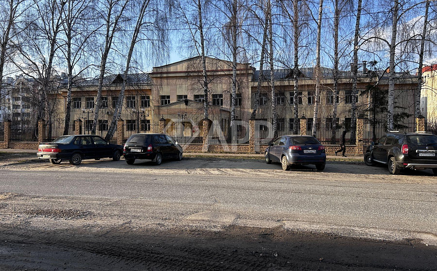 Здание в центре города. Возможна частичная аренда фото