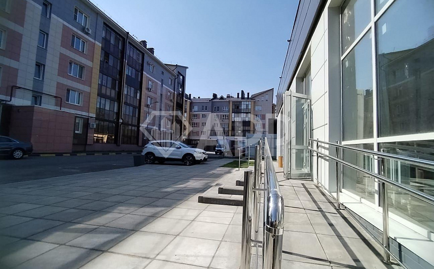 Отдельно стоящее здание с ремонтом фото