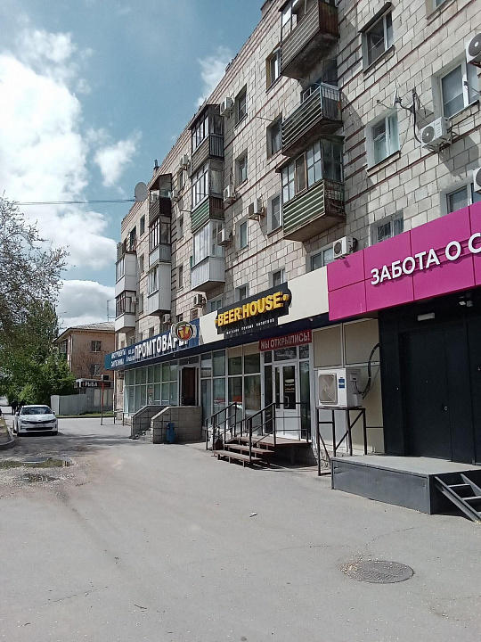 Сдам помещение свободного назначения в проходном месте, 200 м² фото
