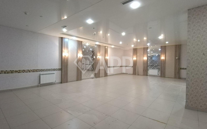 Под общепит, торговлю, 282 м² в центре фото