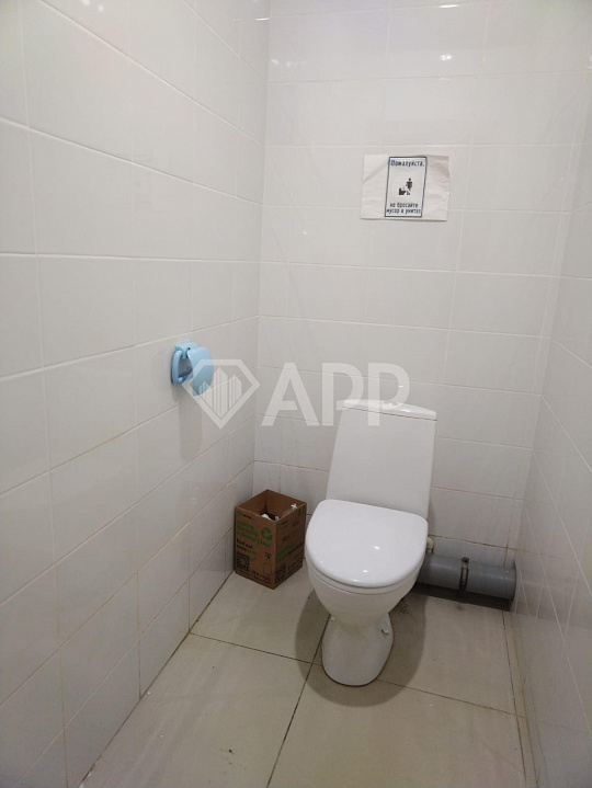 Под общепит, торговлю, 282 м² в центре фото