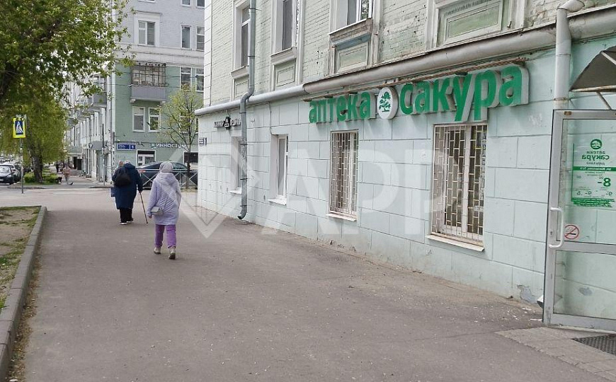Сдаётся торговое помещение на трафике фото