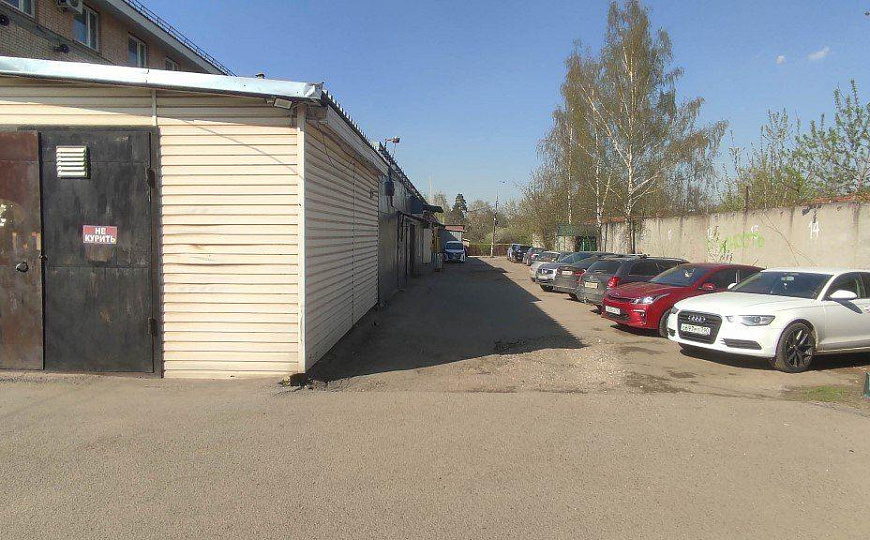 Сдам торговую площадь в магазине фото