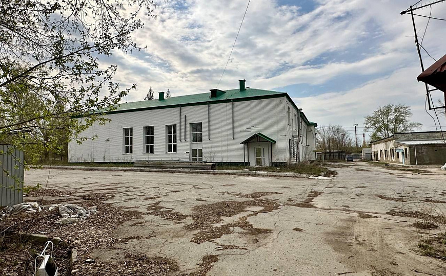 Аренда здания 2036 м2 под пансионат в г.Новокуйбышевске фото
