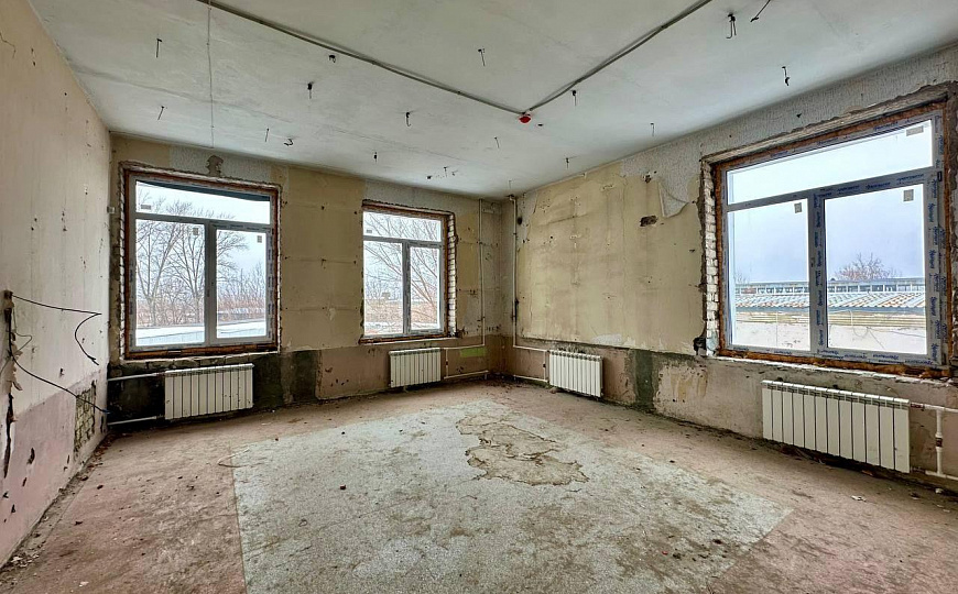 Продажа здания 2036 м2 в г.Новокуйбышевск под мед.центр фото