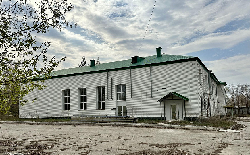 Продажа здания 2036 м2 в г.Новокуйбышевск под мед.центр фото