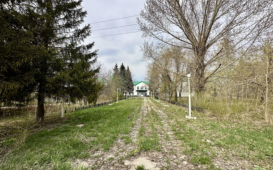 Продажа здания 2036 м2 в г.Новокуйбышевск под мед.центр фото