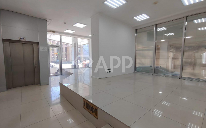 Сдам торговое помещение, 150 м² фото