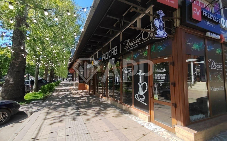 Продам торговое помещение, 180 м² фото