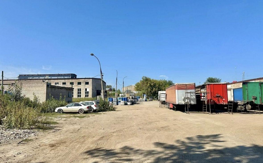 База 1500 м2 с кран балкой и землей  фото