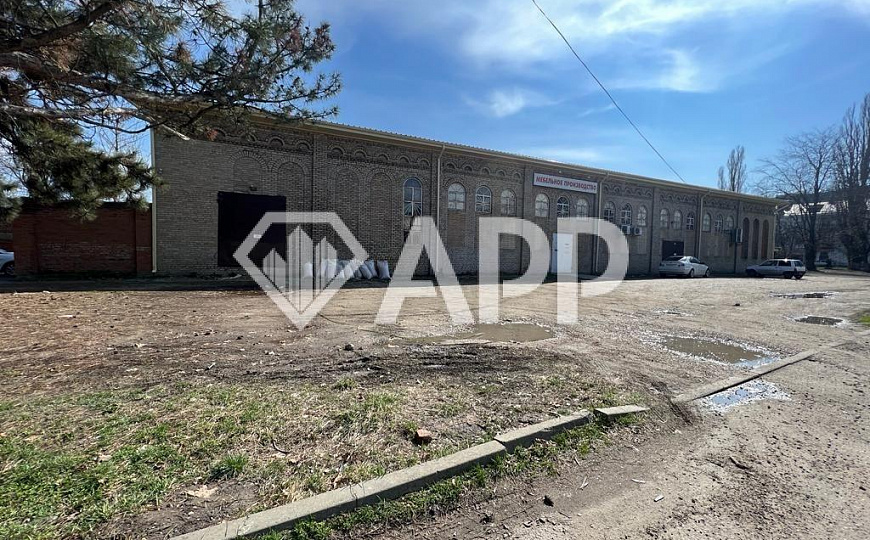 Сдам помещение свободного назначения, 838 м² фото