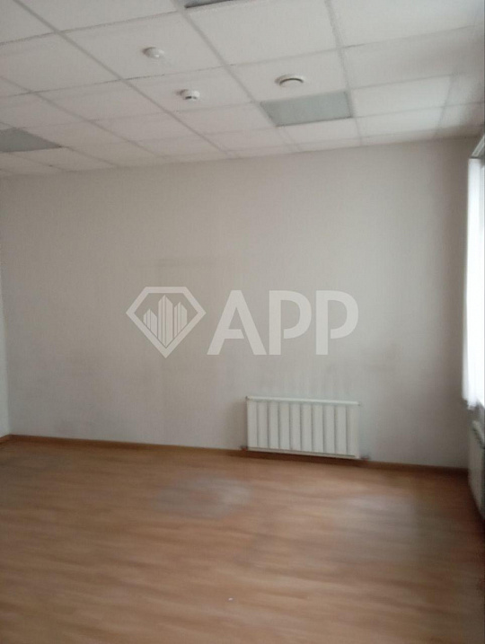 Аренда помещения свободного назначения (ПСН), три этажа ,846м2, в центре города фото