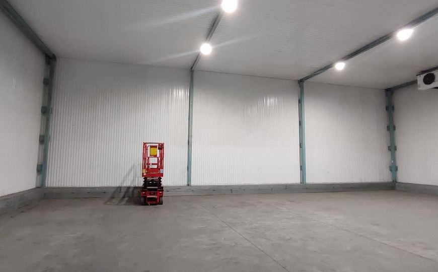 Холодильная камера-склад 150м² фото