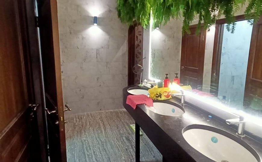 Аренда, ресторан с верандой 630 м² фото