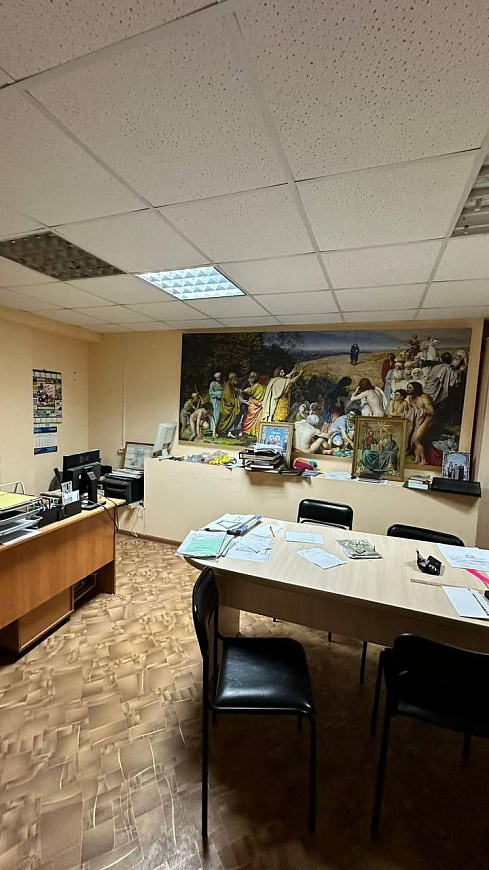 Продам нежилое  коммерческое помещение на цокольном этаже 200 м² фото