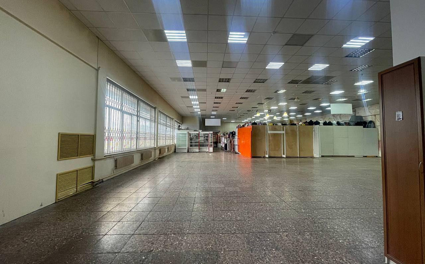 Помещение свободного назначения 254 м² фото