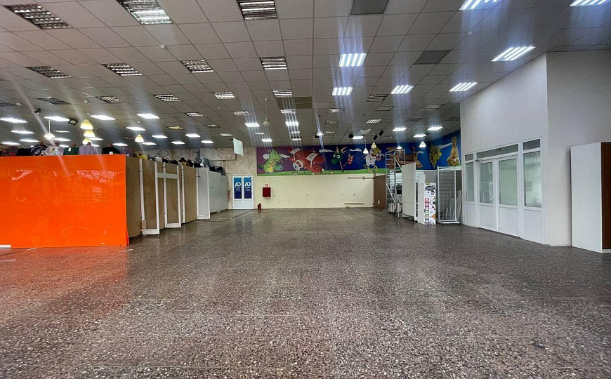 Помещение свободного назначения 254 м² фото