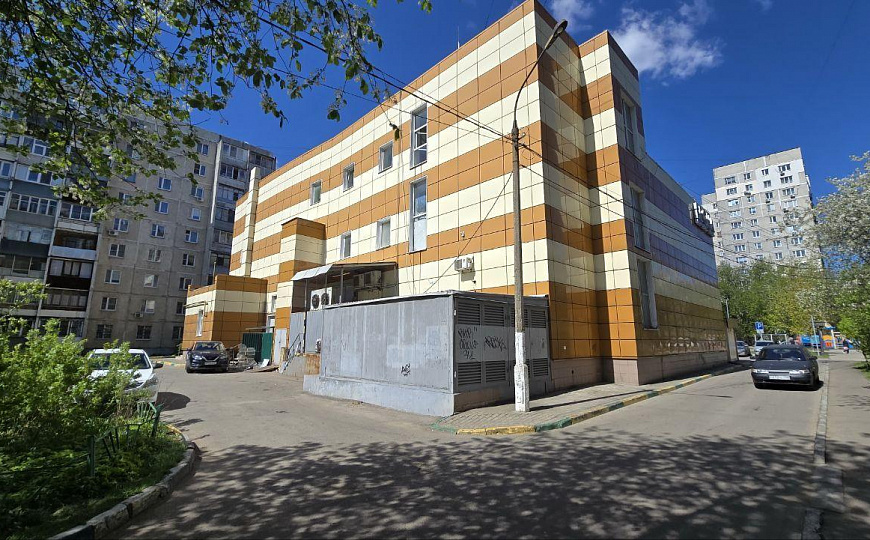 Третий этаж в хорошем месте, можно с готовым бизнесом. фото