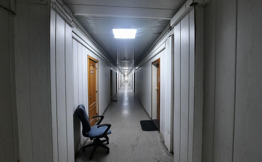 Продам отдельно стоящее здание, 2 100 м² фото