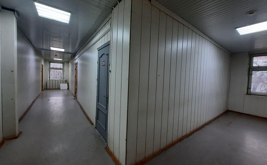 Продам отдельно стоящее здание, 2 100 м² фото