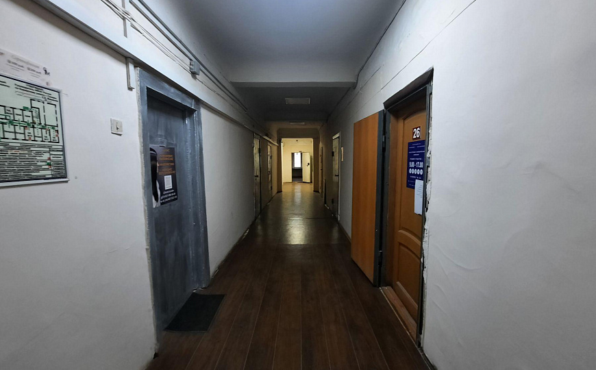 Продам отдельно стоящее здание, 2 100 м² фото