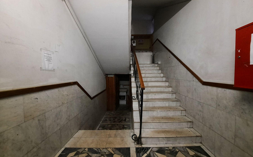 Продам отдельно стоящее здание, 2 100 м² фото