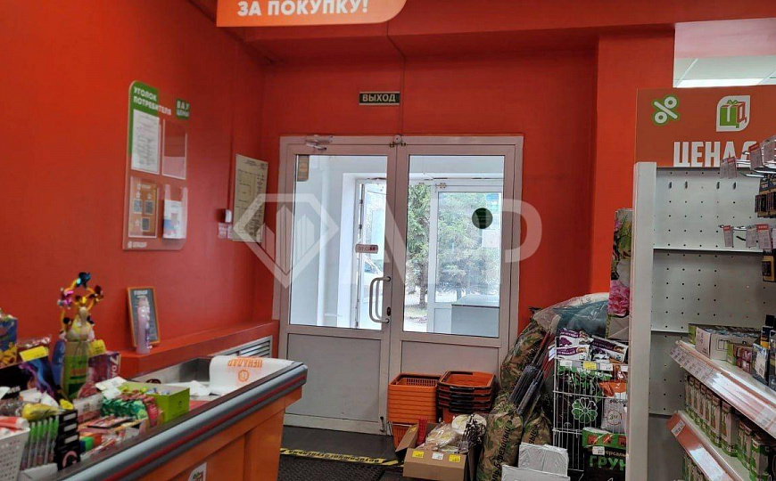 Торговая площадь 110м² на хорошем трафике фото