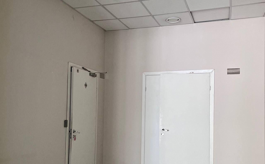 Офис в центре 1я линия. фото