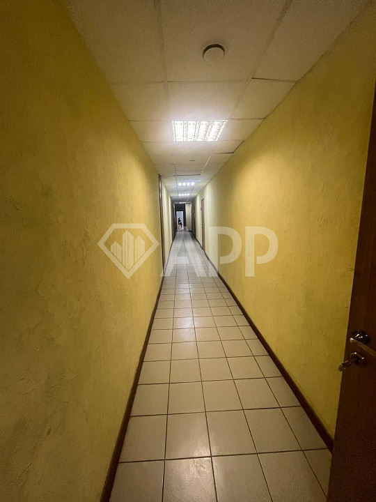 Продам офисный центр фото